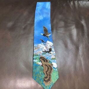 NWT FREE MAN SILK EAGLE TIE​​